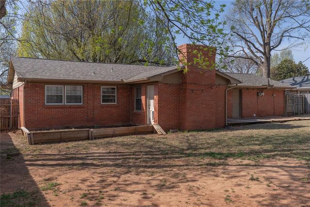 2617 Chaucer Drive, Oklahoma City, OK 73120