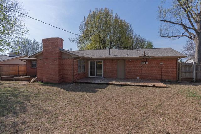 2617 Chaucer Drive, Oklahoma City, OK 73120