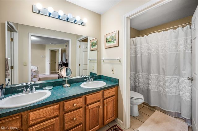 4593 Michigan Boulevard, Youngstown, OH 44505