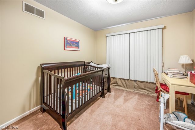 4593 Michigan Boulevard, Youngstown, OH 44505