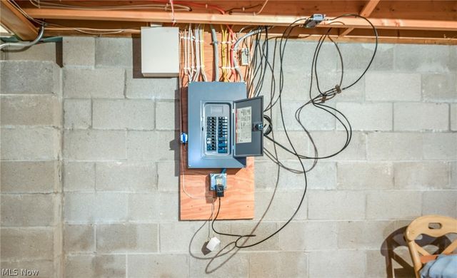 4593 Michigan Boulevard, Youngstown, OH 44505