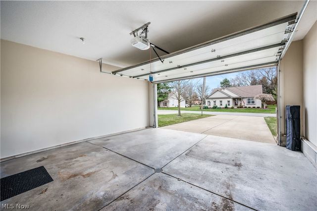 4593 Michigan Boulevard, Youngstown, OH 44505