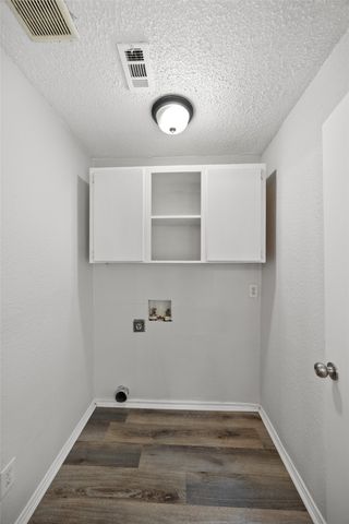1605 Proctor Drive, Grand Prairie, TX 75051