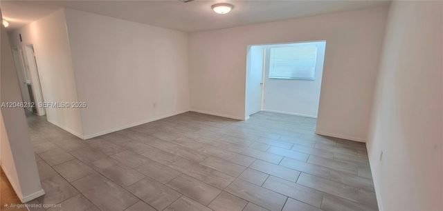1331 NE 211th St, Miami, FL 33179