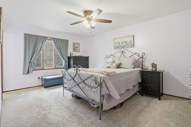 476 Gerry Street, Woodstock, IL 60098