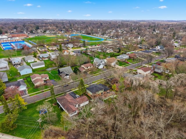 476 Gerry Street, Woodstock, IL 60098