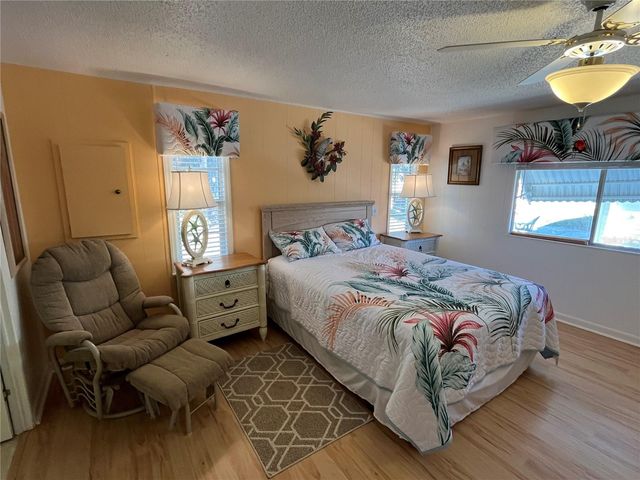 511 CERVINA DRIVE N, Venice, FL 34285