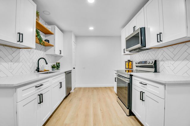 6529 Blue Grass Drive, Watauga, TX 76148