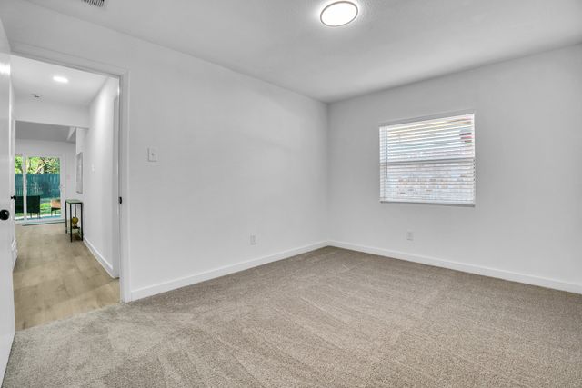 6529 Blue Grass Drive, Watauga, TX 76148