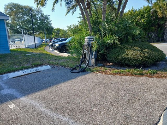 455 ALT 19 S 121, Palm Harbor, FL 34683