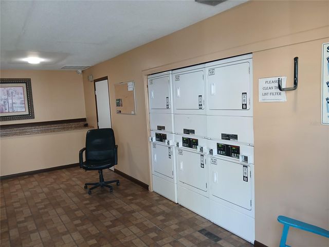 455 ALT 19 S 121, Palm Harbor, FL 34683