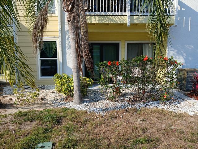 455 ALT 19 S 121, Palm Harbor, FL 34683