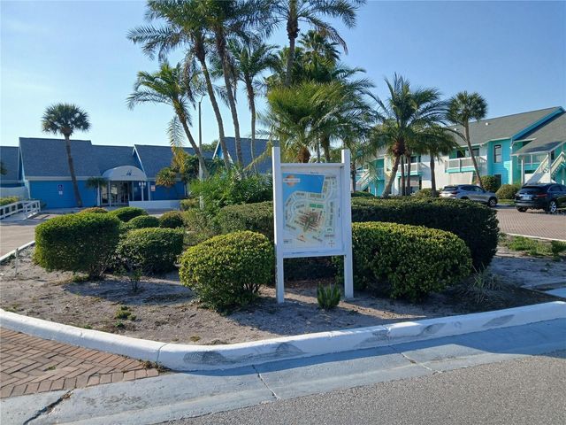 455 ALT 19 S 121, Palm Harbor, FL 34683