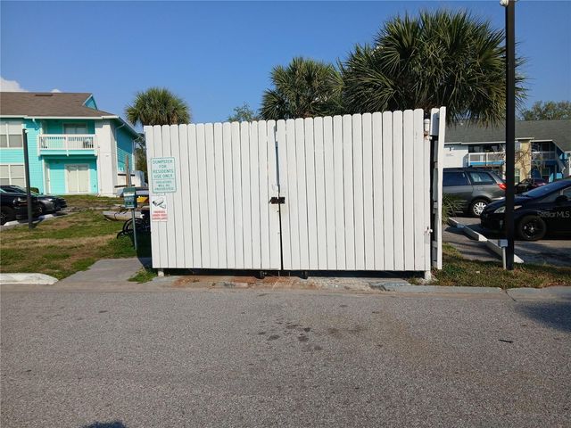 455 ALT 19 S 121, Palm Harbor, FL 34683