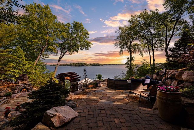 6425 Virginia Drive, Excelsior, MN 55331