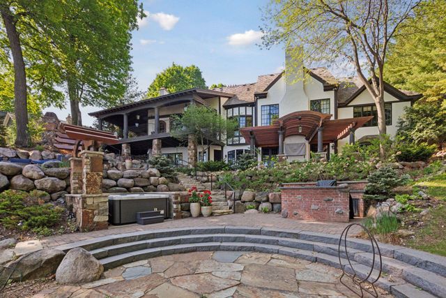 6425 Virginia Drive, Excelsior, MN 55331