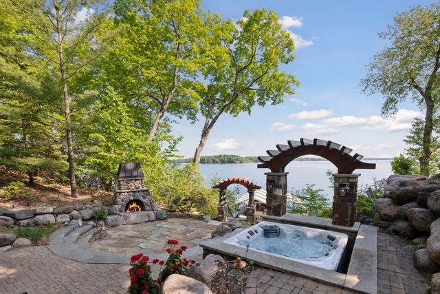 6425 Virginia Drive, Excelsior, MN 55331