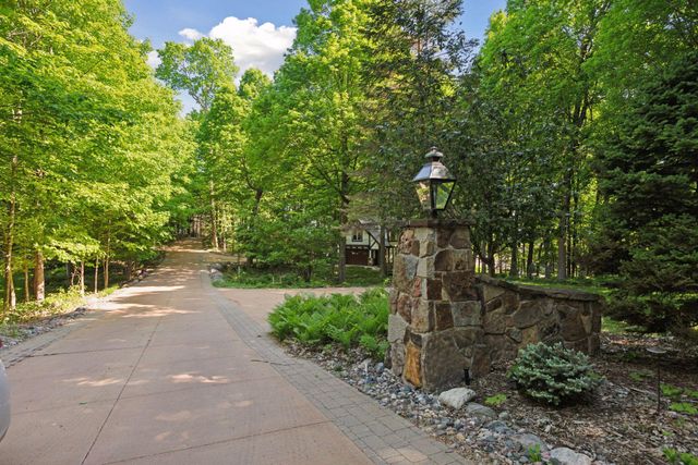 6425 Virginia Drive, Excelsior, MN 55331