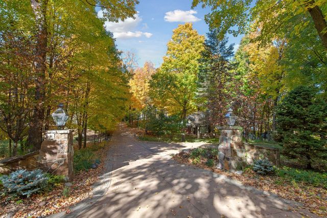 6425 Virginia Drive, Excelsior, MN 55331