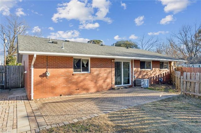 9601 Marlina CT, Norfolk, VA 23503