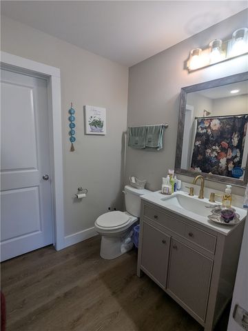 901 E South 1st Street, Seneca, SC 29678