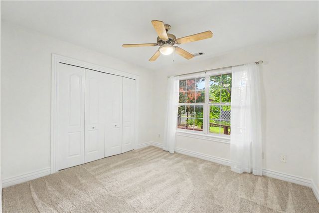 5304 44th Place, Rogers, AR 72758