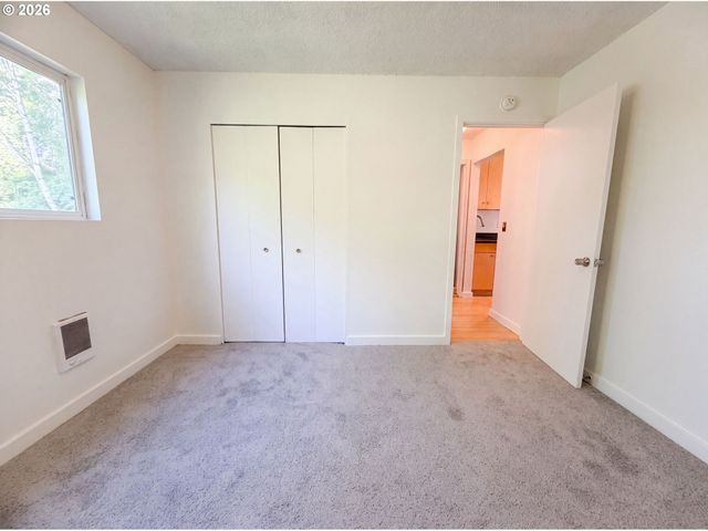 1300 Ne 68TH Ave 15, Portland, OR 97213