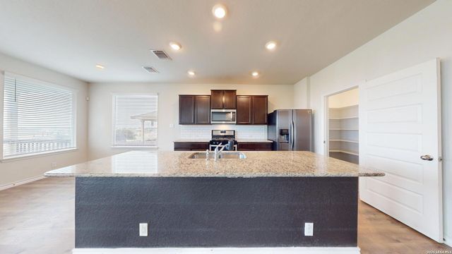 116 Country, Cibolo, TX 78108