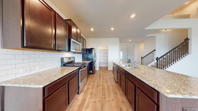 116 Country, Cibolo, TX 78108