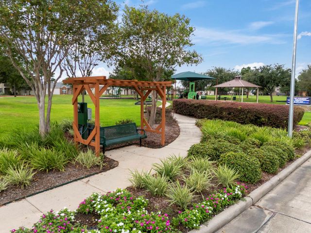 1206 Verde Trails Drive, Houston, TX 77073