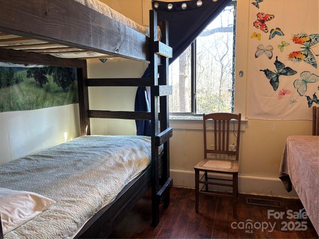 629 Vineyard Road, Tryon, NC 28782