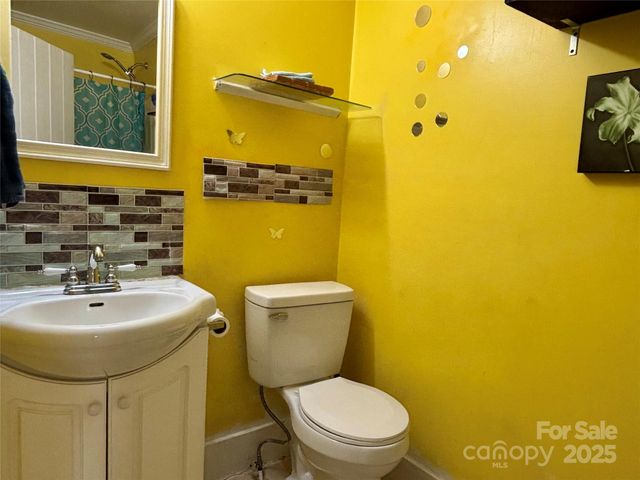 629 Vineyard Road, Tryon, NC 28782