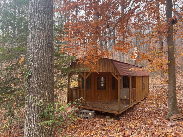 629 Vineyard Road, Tryon, NC 28782