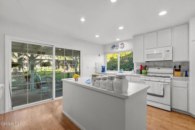 28949 Valley Heights Drive, Agoura Hills, CA 91301