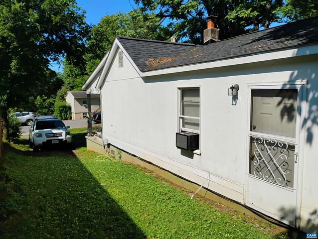 1411 VINE ST, Charlottesville, VA 22902