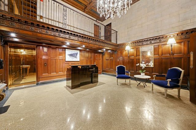 232 E Walton Place 3W, Chicago, IL 60611