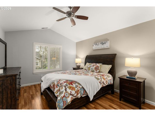 19195 CENTRAL POINT Rd, Oregon City, OR 97045