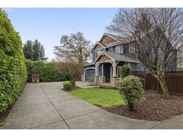 19195 CENTRAL POINT Rd, Oregon City, OR 97045