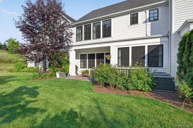 23 Honeysuckle Lane, Rye Brook, NY 10573