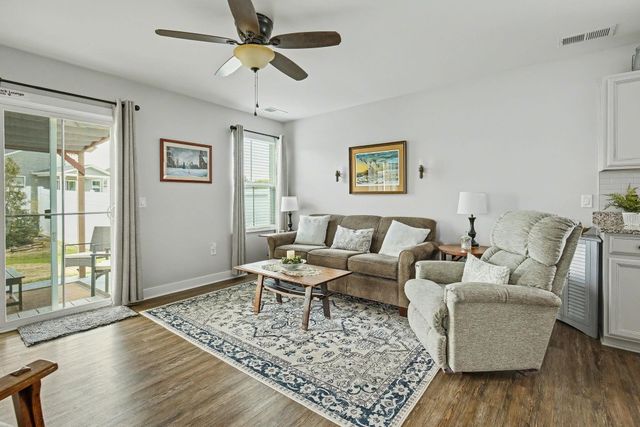 2231 Hemming Way, Boiling Springs, SC 29316