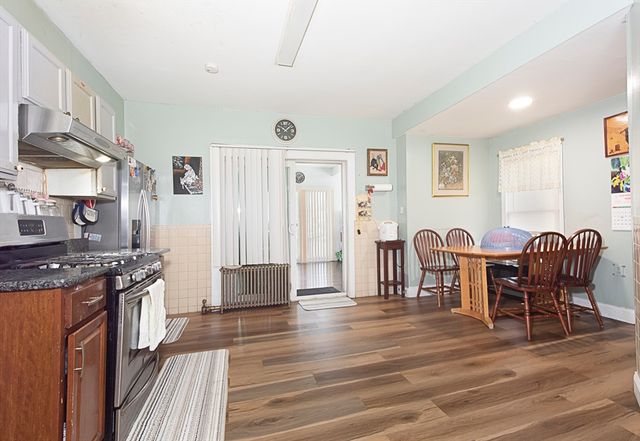 2 Kosta St, Worcester, MA 01607