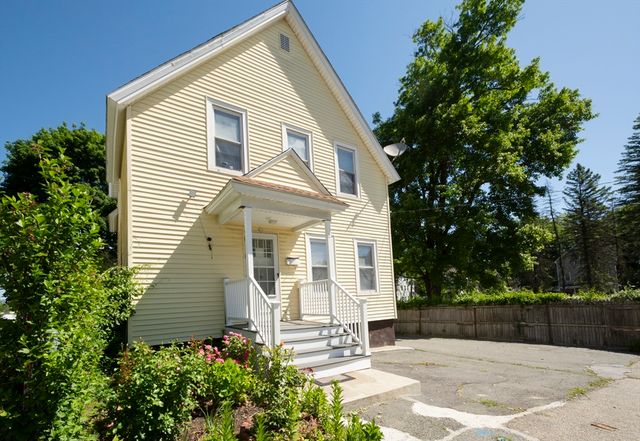 2 Kosta St, Worcester, MA 01607