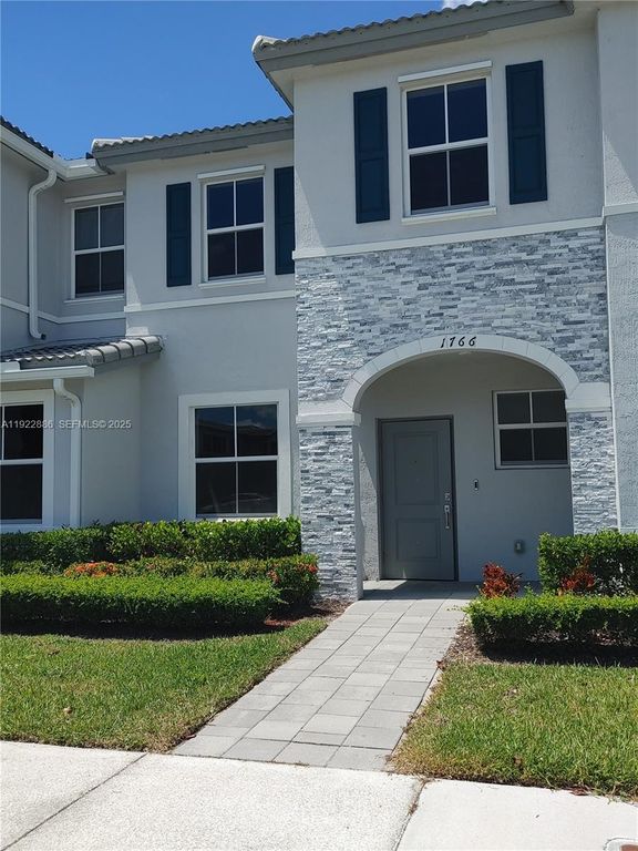 1766 SE 26th Road, Homestead, FL 33035