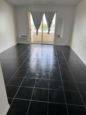 7904 West Dr 204, North Bay Village, FL 33141