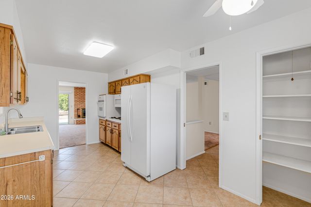 10551 W PRAIRIE HILLS Circle, Sun City, AZ 85351
