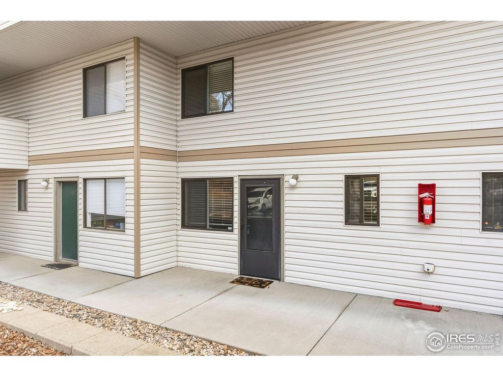 1705 Heatheridge Rd L-103, Fort Collins, CO 80526