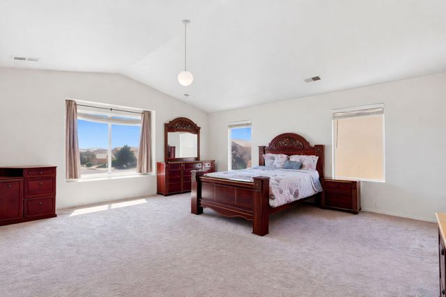 1021 Toscana Drive SE, Rio Rancho, NM 87124