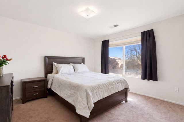 1021 Toscana Drive SE, Rio Rancho, NM 87124