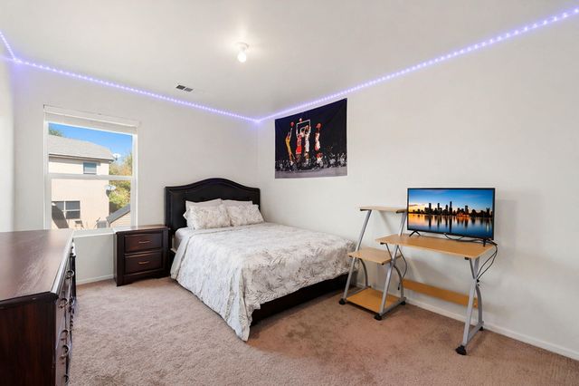 1021 Toscana Drive SE, Rio Rancho, NM 87124