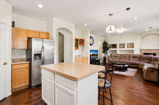 1021 Toscana Drive SE, Rio Rancho, NM 87124